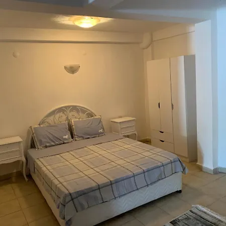 Alp Apart Otel *